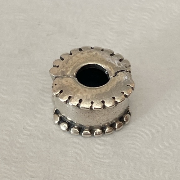 pandora silver clip on charm / stopper - Picture 4 of 8